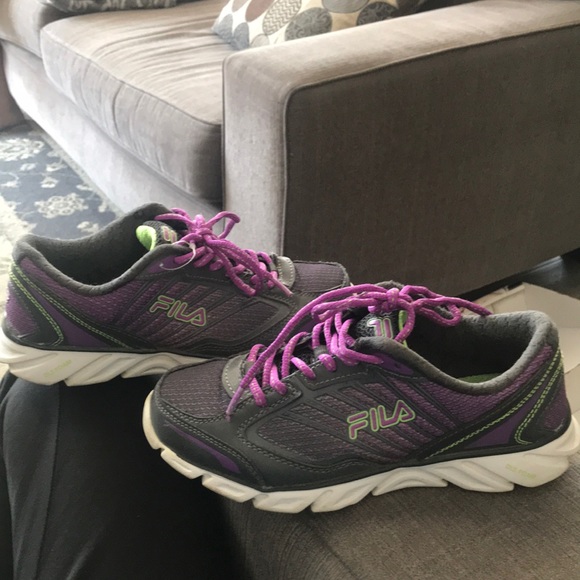 Fila women’s running shoe size 7 - Picture 1 of 1